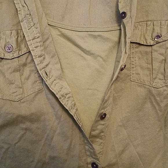 Sage Green button up shirt with matching tank top - Picture 3 of 3